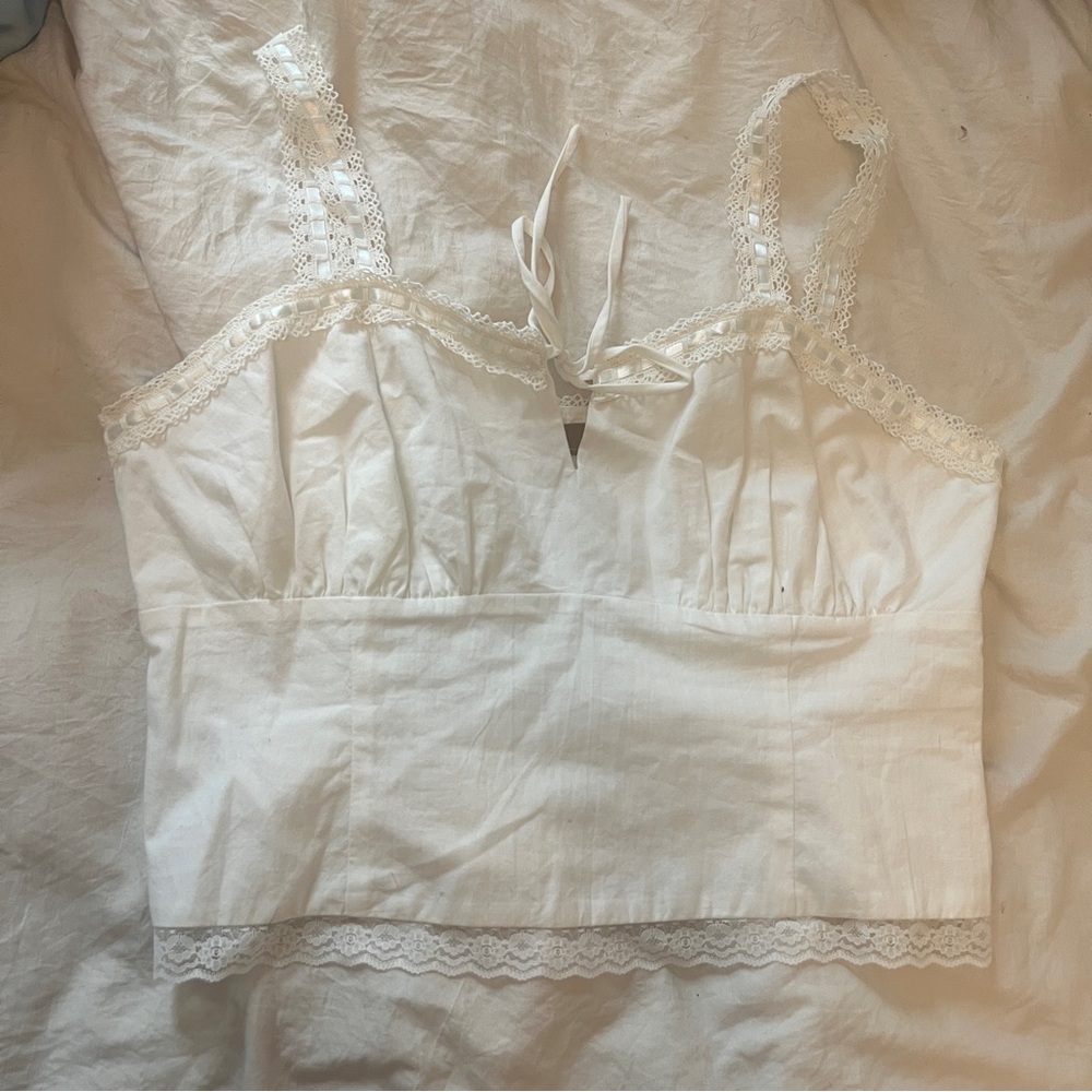 White Lace Trim sleeveless tank strap tie front bow detail crop top blouse